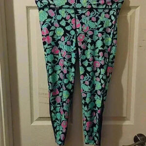 Under armor girls printed ankle crop pant fitted Size YLG/G